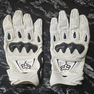 Fox White and Black Men's Gloves